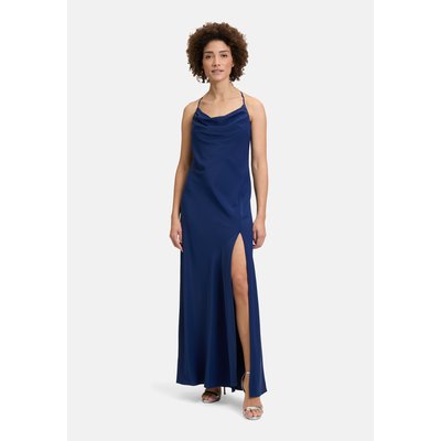 Robe de soirée à encolure bénitier VERA MONT