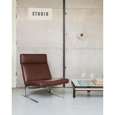 Fauteuil en cuir marron Jakob N°367 - Bon état DEBONGOUT