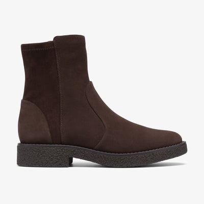 Botins rasos em pele camurça, NELLA BAY CLARKS