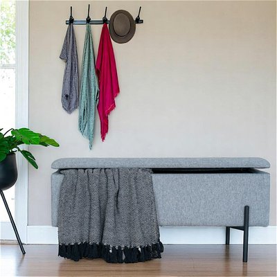 Banc coffre gris clair avec pieds en métal noir BRUGES PIER IMPORT