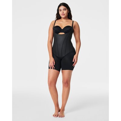 Body modelant avec decolleté sous la poitrine et mi-cuisse super sculpant SPANX