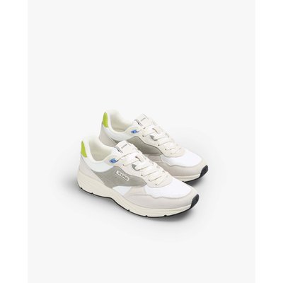 James sneakers SCALPERS