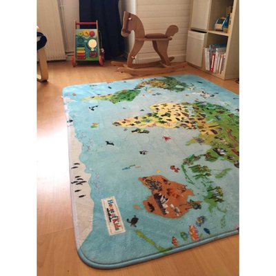 Tapis salon et chambre tissé motif enfant WORLD MAP UN AMOUR DE TAPIS