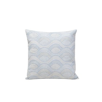 Housse de coussin en Vagues finement brodées  KAMARIE MADURA