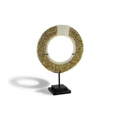 Collier en coquillages sur socle en métal NOW'S HOME