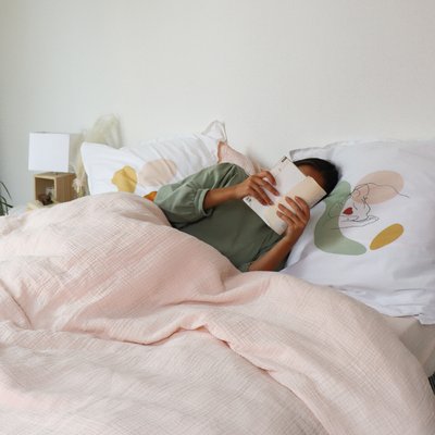 Parure de lit gaze et percale de coton, RÊVES EN ROSE BLANC CERISE