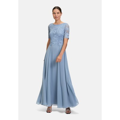 Robe de soirée en dentelle VERA MONT