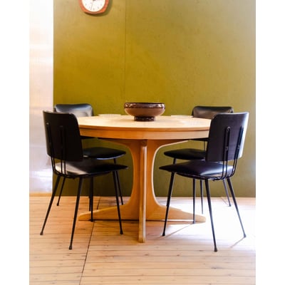 Table à manger en frêne Karla N°1256 - Bon état DEBONGOUT