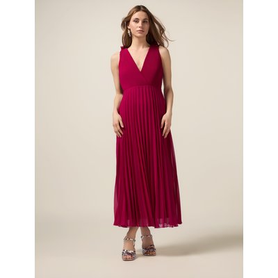 Robe longue sans manches réalisée en georgette plissée OLTRE