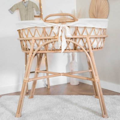 Couffin 30x70cm et son support en rotin naturel - JUNE SAUDARA COLLECTIONS
