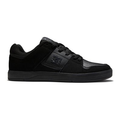 Chaussures de skate en cuir. DC SHOES