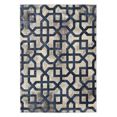 Faded Trellis Pattern Rug SO'HOME