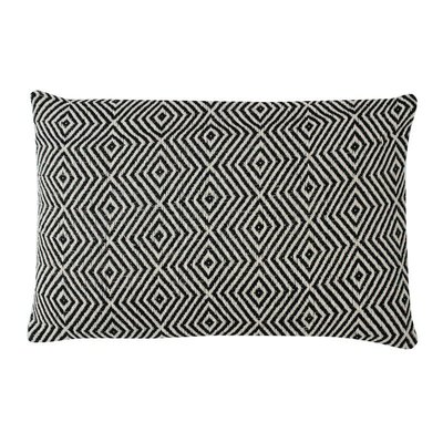 Coussin ethnique motif ikat  et  ESCAPADE THE DECO FACTORY