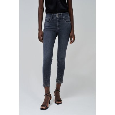 JEAN SECRET PUSH IN CROPPED SKINNY SALSA JEANS