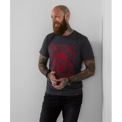 T-Shirt Tête de Mort à Écharpe JOE BROWNS