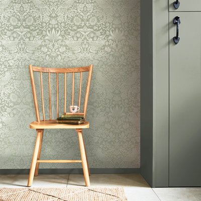 Papier peint panoramique Fleurs de fraisier et oiseaux en relief printanier WILLIAM MORRIS AT HOME