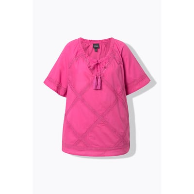 Blouse à empiècements en dentelle crochetée. ULLA POPKEN
