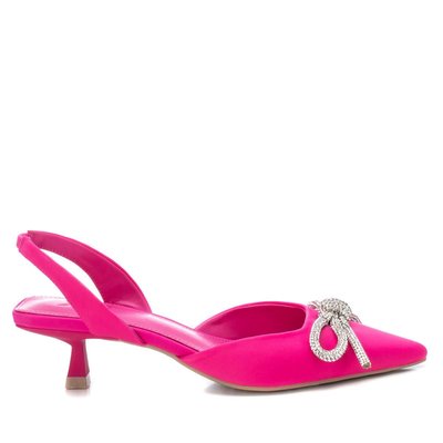 Chaussure fabriqué en matière textile XTI