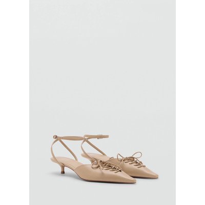 Chaussures à talons lacées MANGO
