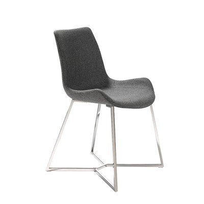 Chaise en tissu et pieds en acier chromé ANGEL CERDA