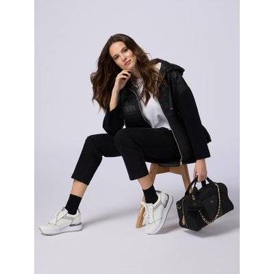 Pantalon chino en 60% , 37% coton, 3% élasthanne OLTRE