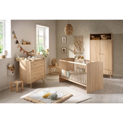 Chambre bébé trio: Lit bébé 70x140 évolutif, commode à langer 3 tiroirs et armoire 2 portes décor bois chêne SAUTHON