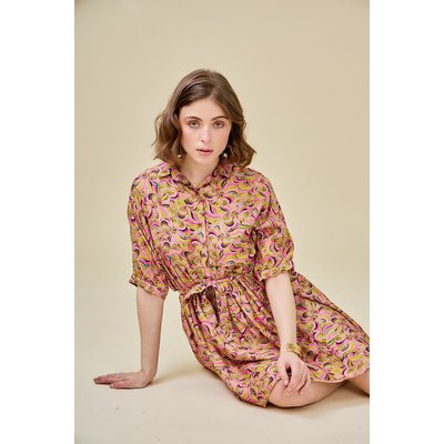 Vestido corto estampado, corte evasé, cuello camisero SEE U SOON