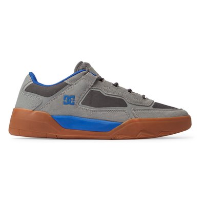 Chaussures de skate en cuir. DC SHOES