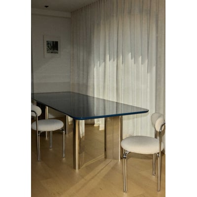 Table à manger en bois laqué 8 à 10 couverts, Pauline GABRIELLE PARIS