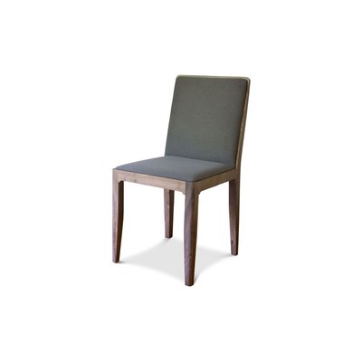 Chaise en noyer HEMËT PRODUIT INTERIEUR BRUT