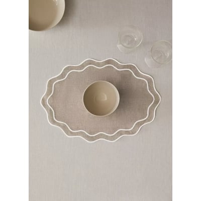 Set de table en lin enduit avec ondulations MANGO HOME