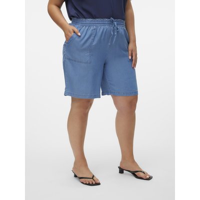 Short au genou femme sale