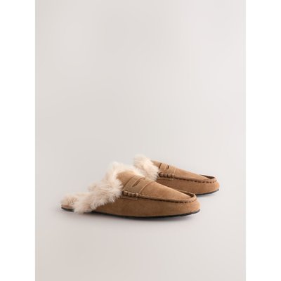 Chaussons style mocassins en daim NEXT