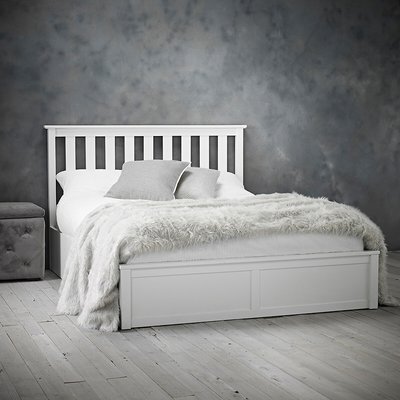 Classic Wooden Ottoman Storage Bed SO'HOME