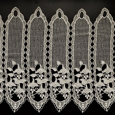 Brise bise en macramé esprit fleuri HOME MAISON