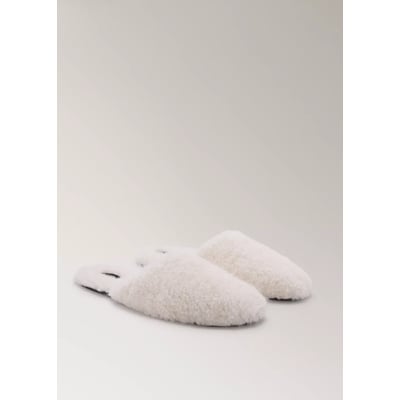 Chaussons mouton retourné à bout arrondi MANGO
