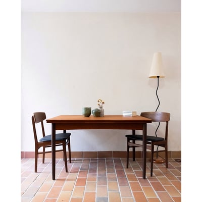 Table à manger en teck Karla N°1235 - Bon état DEBONGOUT