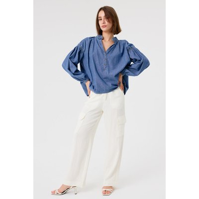 Blouse en denim bleu à col froncé CRISTALE ARTLOVE