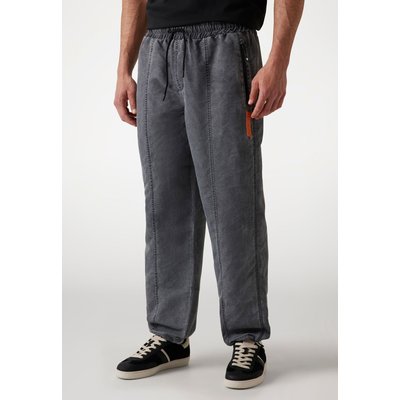 Pantalon Survêtement Coupe Regular GUESS