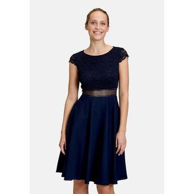 Robe de soirée en dentelle VERA MONT