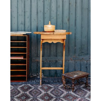 Table d'appoint ovale Hanna N°291 - Bon état DEBONGOUT