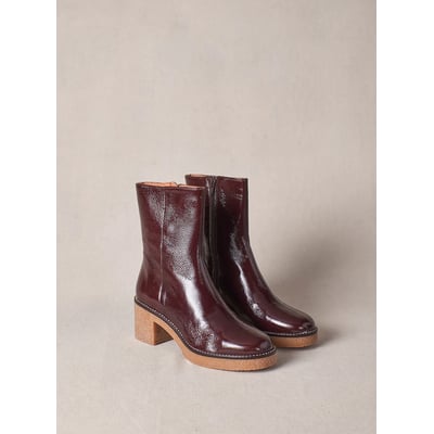 Clara Ankle Boots in Patent Leather PETITE MENDIGOTE