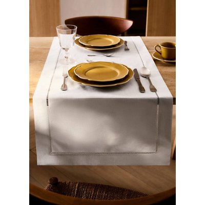 Chemin de table en lin broderie ajourée MANGO HOME
