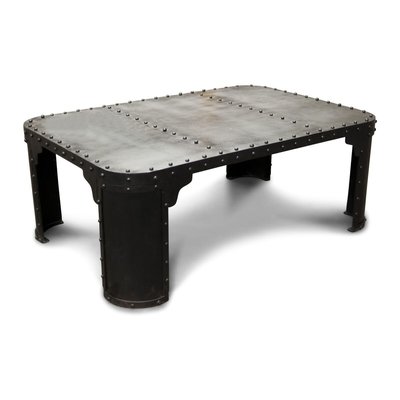 Table basse en fer BRIGOR PRODUIT INTERIEUR BRUT