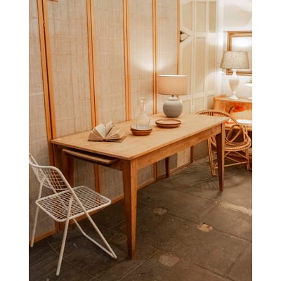 Longue table à manger en bois brut Romy N°1357 - Bon état DEBONGOUT