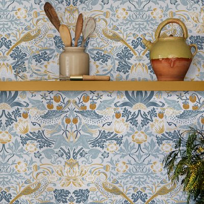 Papier peint Fleurs de fraisier et oiseaux au lever du soleil WILLIAM MORRIS AT HOME