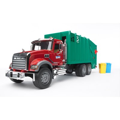 Camion poubelle mack avec 2 poubelles BRUDER