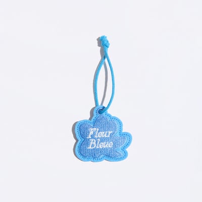 Porte-clés Fleur bleue brodé EMOI EMOI