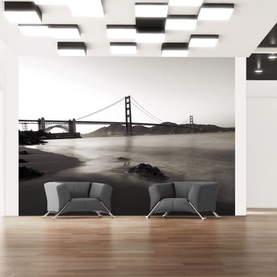 Papier peint intissé panoramique Ville et Architecture San Francisco : Golden Gate en noir et blanc EDEN