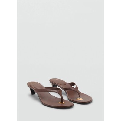 Sandales talon détail métallique MANGO